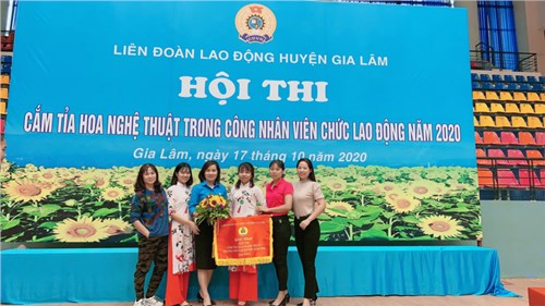 Công đoàn Trường MN Đa Tốn tham gia Hội thi Cắt tỉa hoa quả Nghệ thuật năm 2020